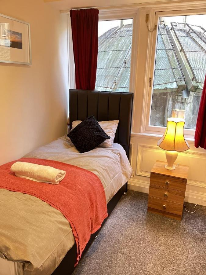 Royal Mile Mansions 2 Bedroom - Edinburgh City Centre Esterno foto